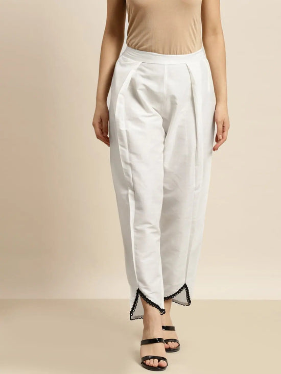 Women Off White Scalloped Lace Tulip Pants