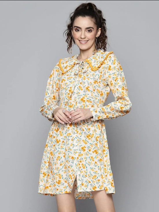 Women Off White Floral Big Collar Dress