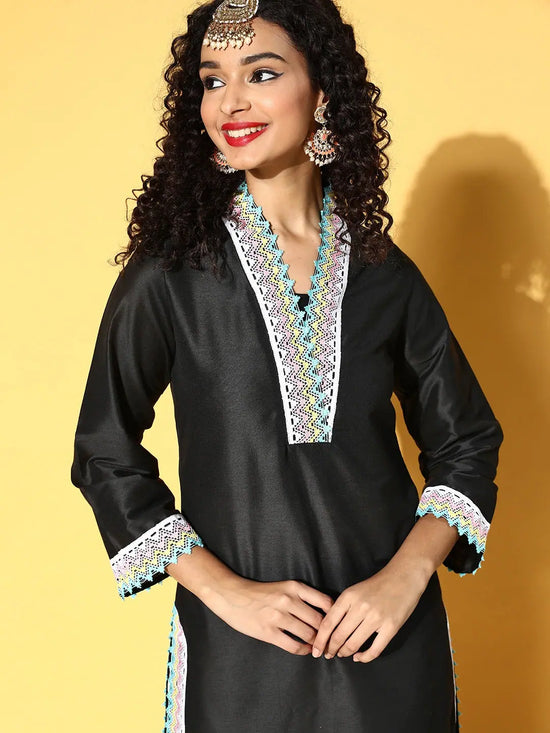 Women Black Contrast Lace Detail Straight Kurta