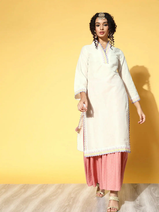 Women Off White Contrast Lace Detail Kurta