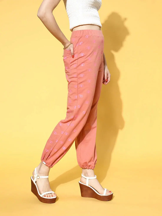 Women Peach Eye Print Cargo Joggers