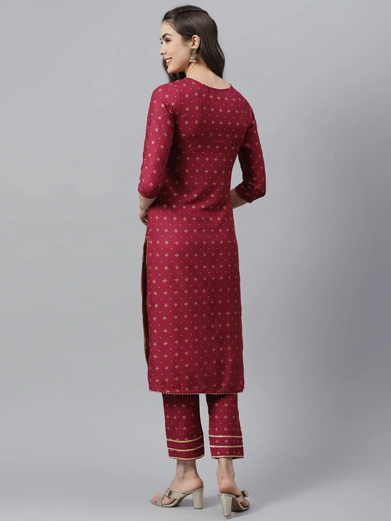 Women's Gold Printed Rayon Straight Kurta Pant Set-Brootwinekpset-XS