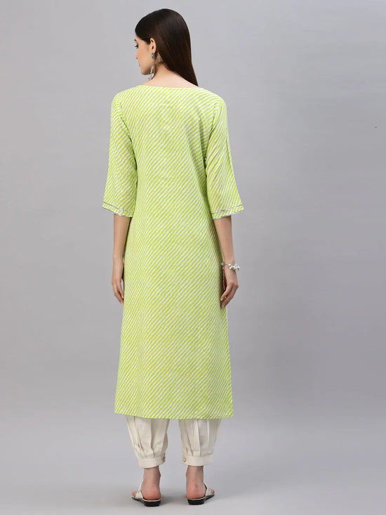 Women's Lehariya Printed Rayon Straight Kurta