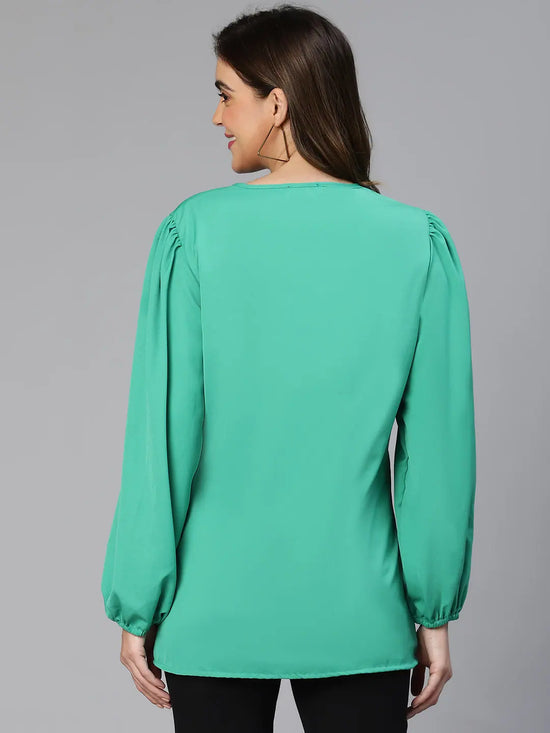 Reviting Soild Green V-Neck Women Top