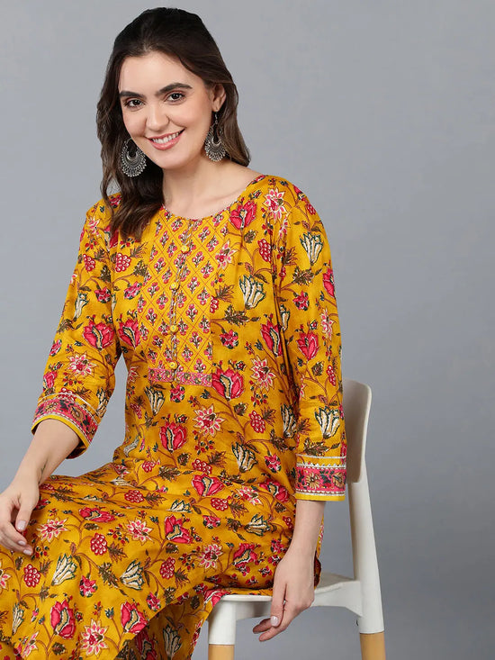 Cotton Blend Yellow Floral Printed Straight Kurta