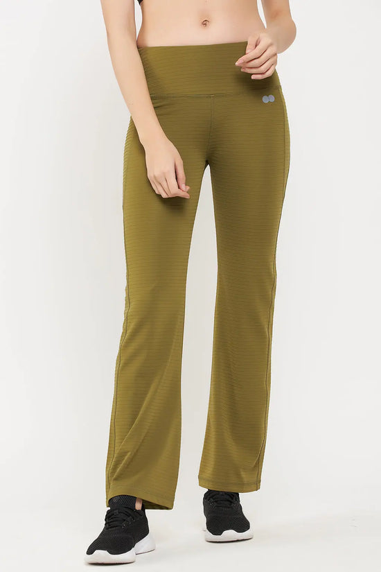 Comfort-Fit High Waist Flared Yoga Pants in Olive Green with Side Pocket