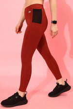 High-Rise Active Tights in Red with Side Pockets