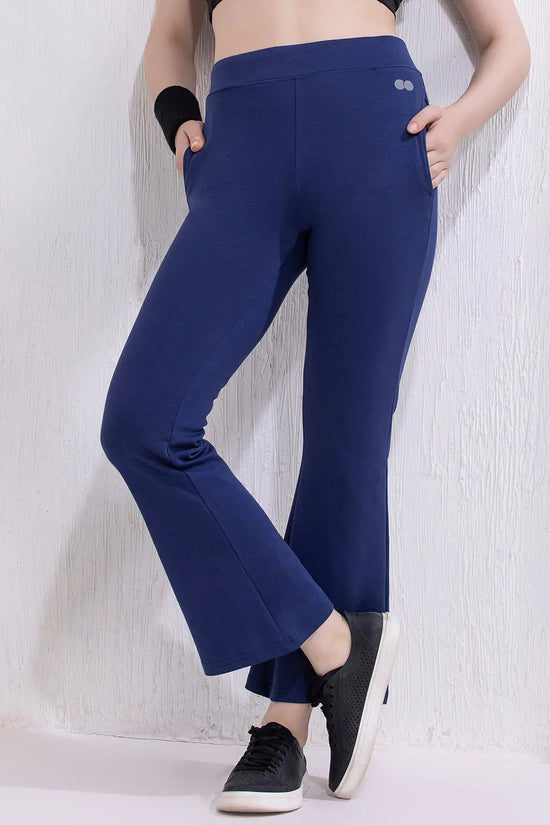 Comfort Fit High-Rise Flared Yoga Pants in Navy with Side Pockets