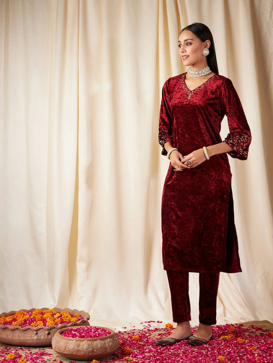 Women Maroon  Velvet Sleeve Embroidered Straight Kurta