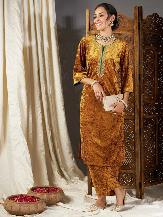 Women Mustard Velvet Straight Kurta