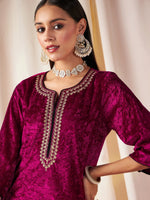 Women Fuchsia Velvet Straight Kurta-SHKUR00303XS