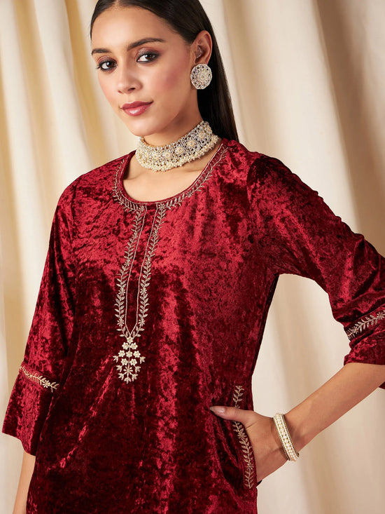 Women Maroon Velvet Pocket Embroidery Straight Kurta