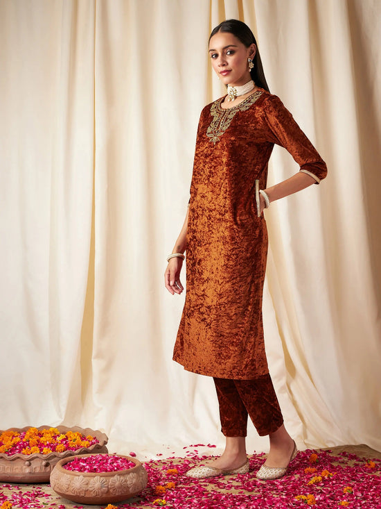 Women Rust Embroidered Neck Straight Kurta