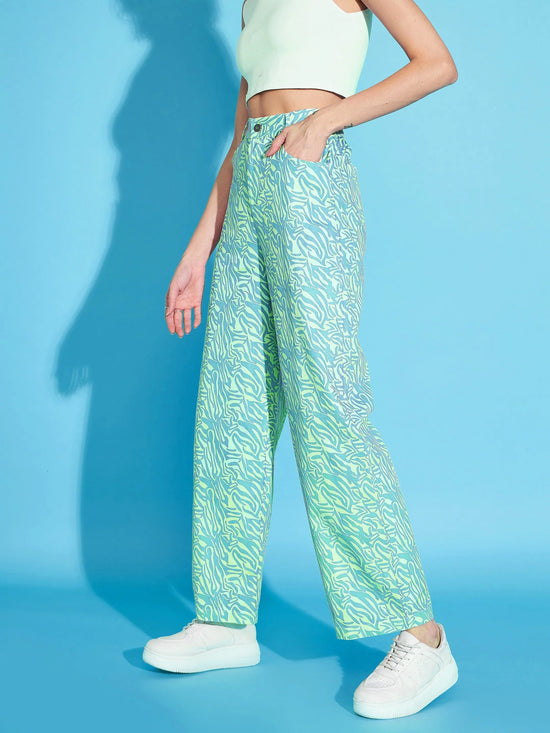 Women Green Printed Twill Straight Pants