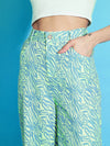 Women Green Printed Twill Straight Pants