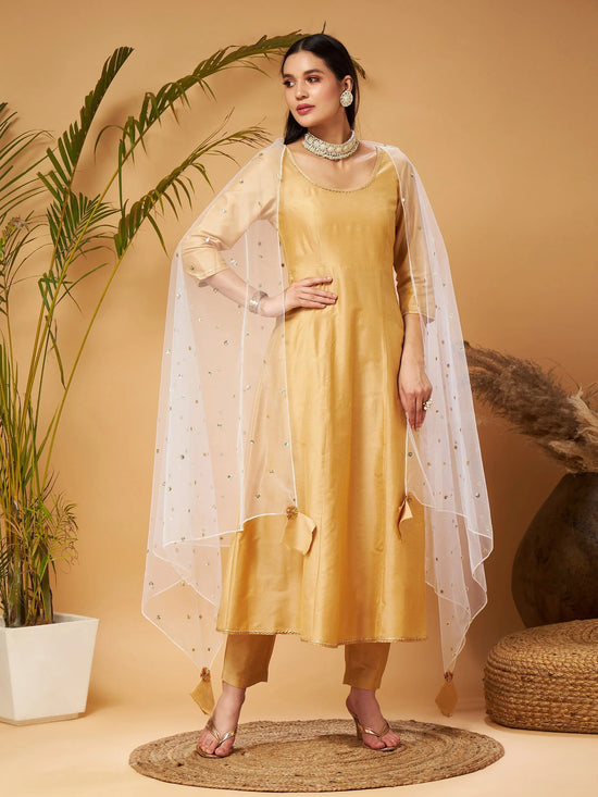 Women Gold Kurta Set With White Net Sequins Dupatta