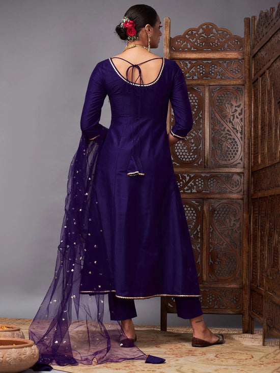 Women Purple Kurta Set With Net Sequins Dupatta