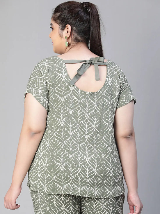 Women floral print green round neck short sleeve plus size top