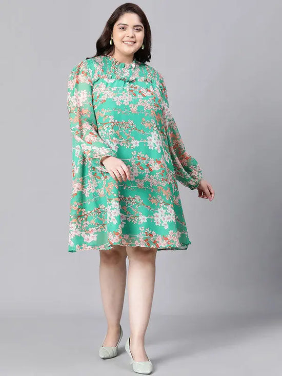 Women Plus Size Green Floral Print Smocked Round Neck Long Sleeve Dress