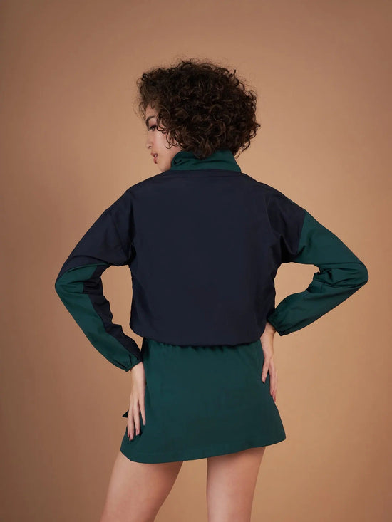 Women Color Blocked Standard Green Full Sleeve Jacket