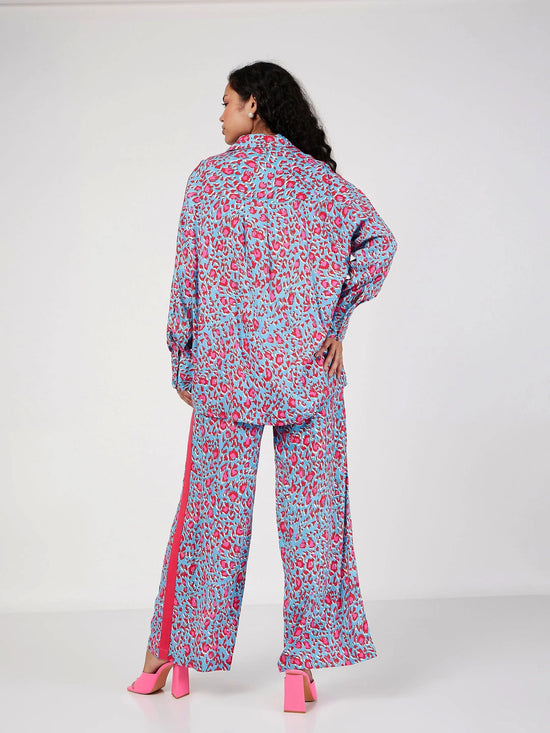 Women Blue Abstract Print Oversize Shirt With Pants