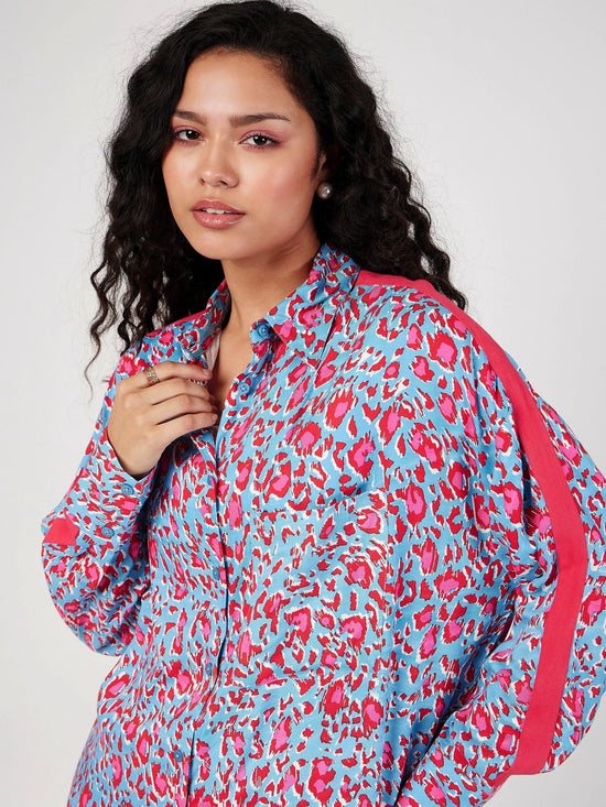 Women Blue Abstract Print Oversize Shirt With Pants