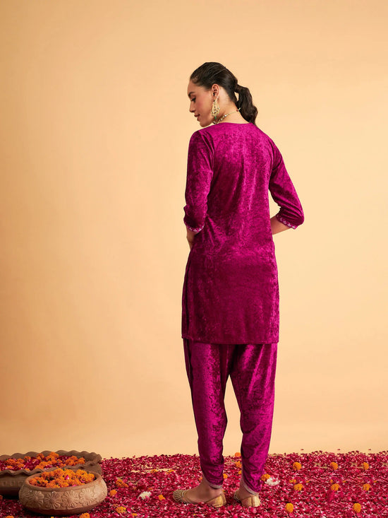 Women Fuchsia Velvet Embroidered Short Kurta With Dhoti Pants