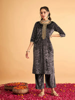 Women Grey Embroidered Straight Kurta