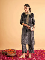 Women Grey Embroidered Straight Kurta