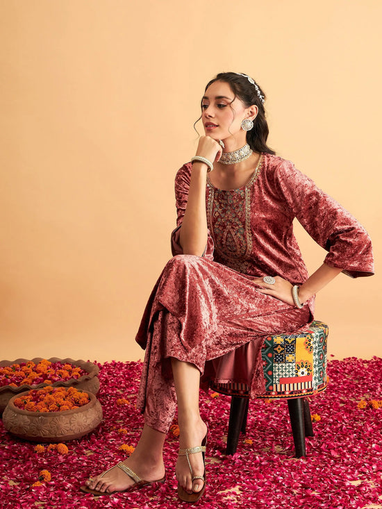 Women Pink Velvet Embroidered Straight Kurta