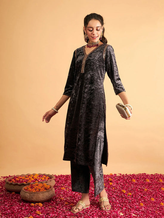 Women Grey Velvet Embroidered Straight Kurta-SHKUR00320XS