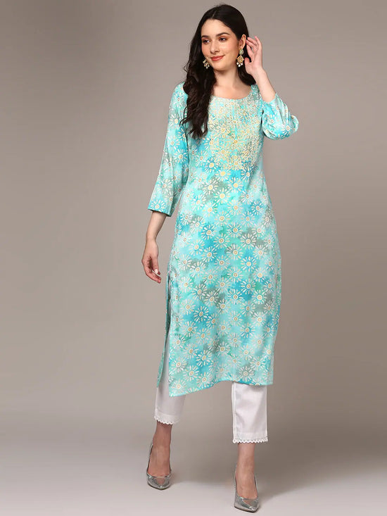 Ahika Women Blue Viscose Rayon Embroidered Kurta VCK9333