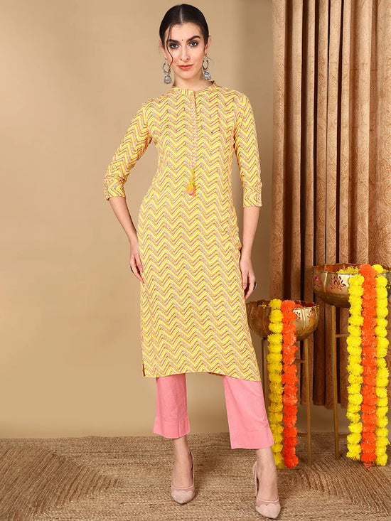 Ahika Women Yellow Cotton Chevron Printed Straight Kurta