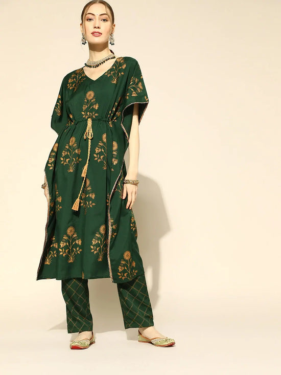 Ahika Women Green Floral Printed Regular Kurta with Palazzos