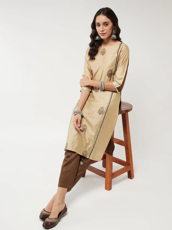 Fusion Embroidered Allover With Color-Blocking Kurta