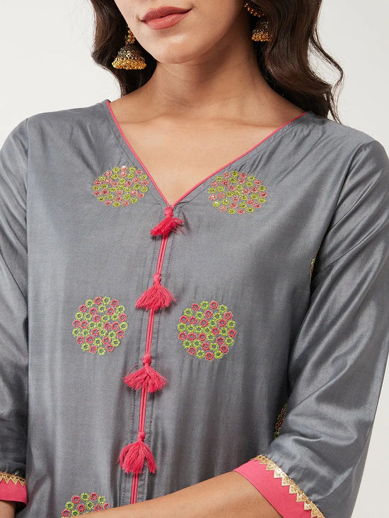 Fusion Embroidered Round Allover Buti Kurta