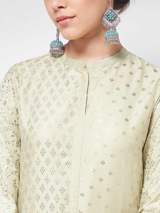 Pista Festive Foil Printed Kurta With U-Shape Hemline