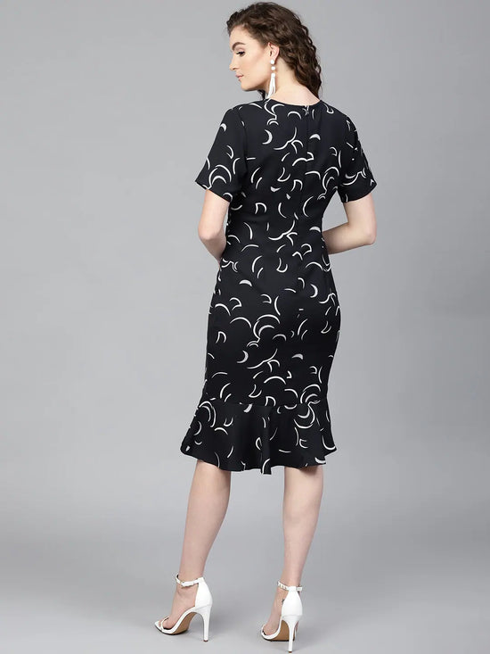 Fish Cut Abstract Printed Dress