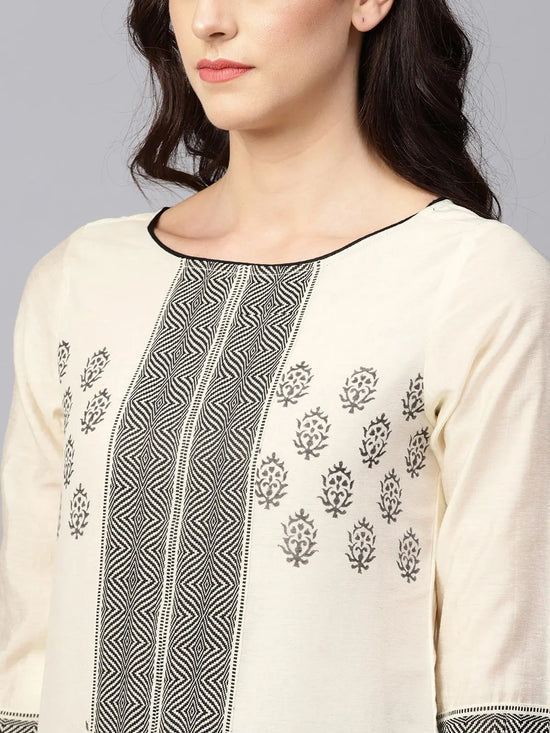 Straight Fit Border Kurta