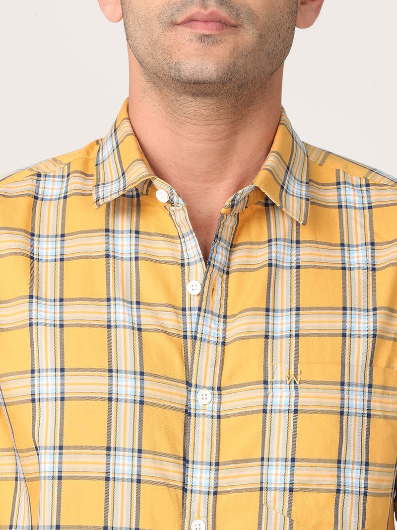 Men Yellow & White Slim Fit Checked Cotton Casual Shirt