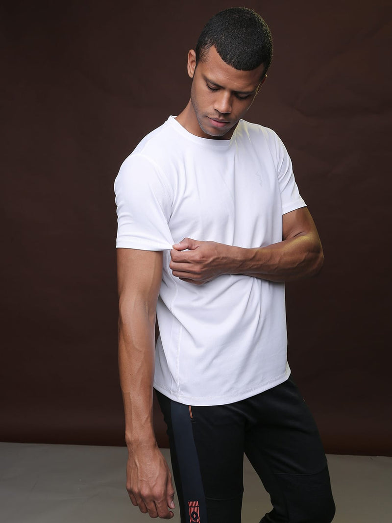 Campus Sutra Stunning Men Solid Sports T-Shirts
