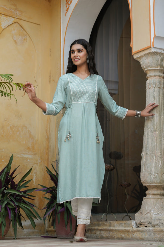 Juniper Women's Mint blue Rayon Slub Solid Embroidered Stright Kurta