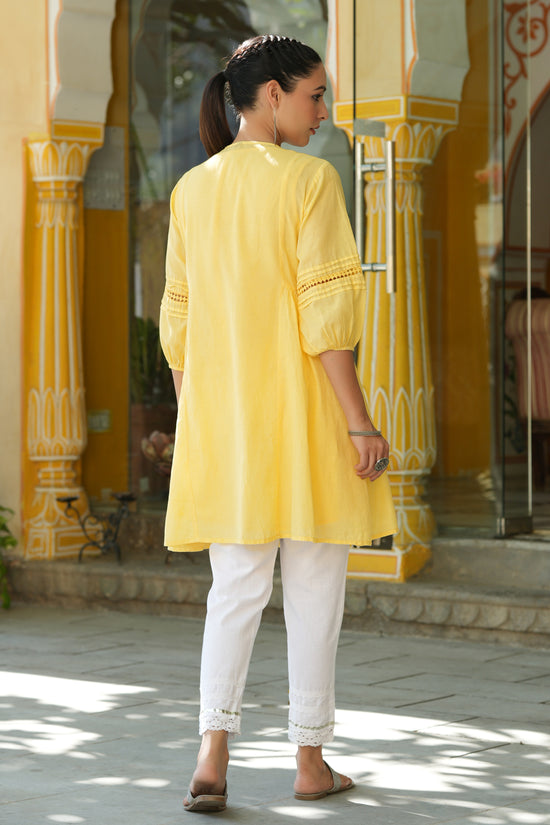 Juniper Women's Yellow Cotton Silk Solid A-Line Kurta