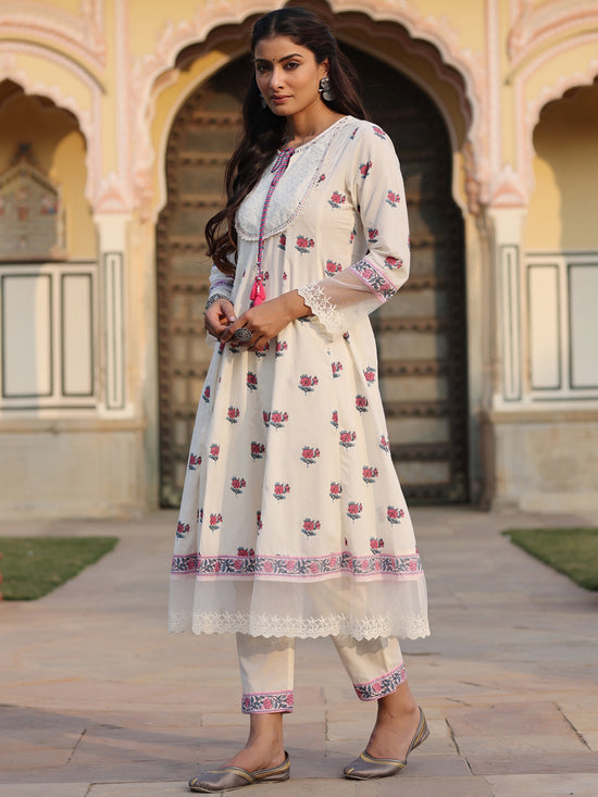 Juniper Women Off-White Cotton Cambric Printed Kalidar Kurta & Pants Set.