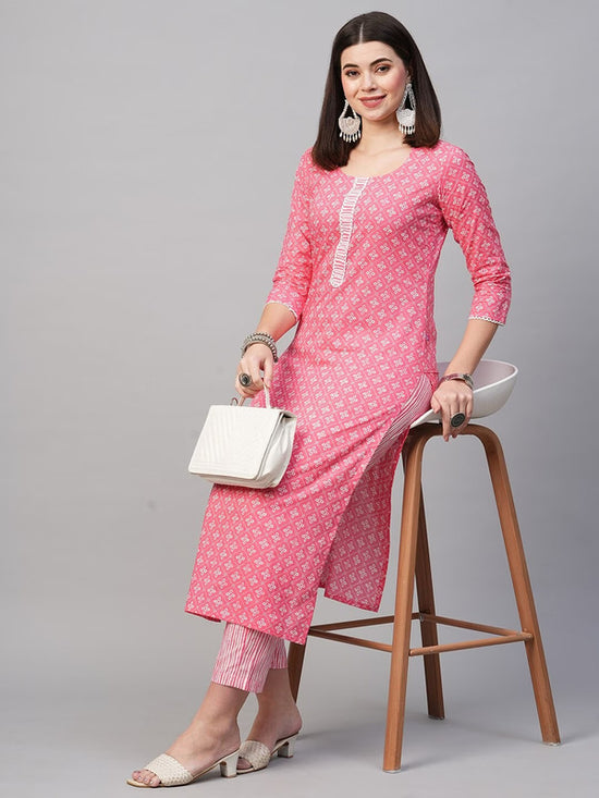 Navyaa Women's Printed Pink Cotton Blend Kurta Pant Set