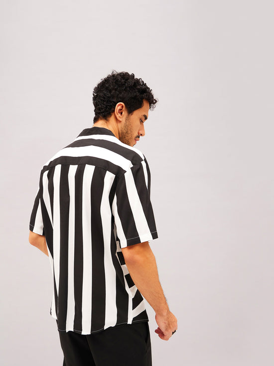 Men Black & White Stripes Short Sleeve Relax Shirt