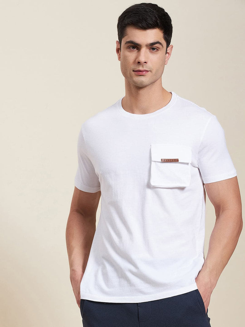 Men White Box Pocket Regular T-Shirt