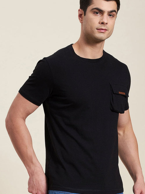 Men Black Box Pocket Regular T-Shirt