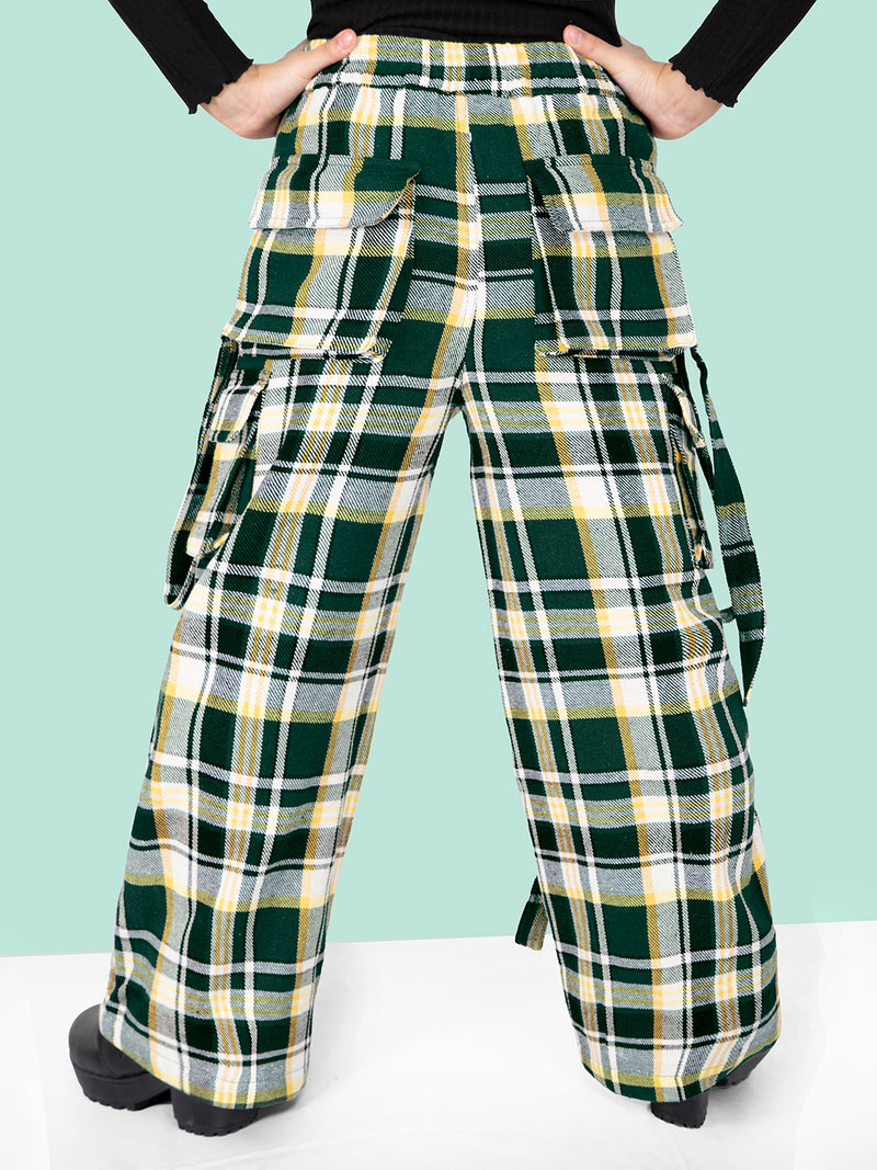 Girls Green Checkered Comfort Fit Cargo Pants