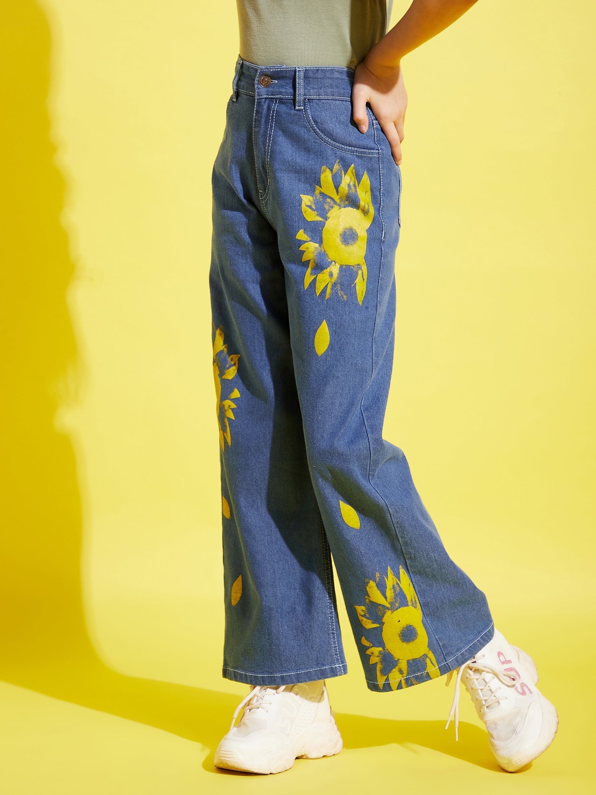 Wholesale Girls Ice Blue Flower Print Straight Jeans – Tradyl